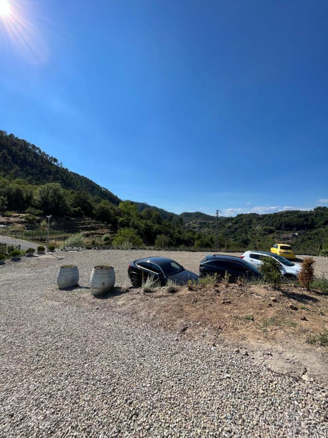 Agriturismo Terre Di Ginepro Borghetto di Vara Exterior foto