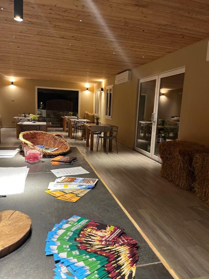 Agriturismo Terre Di Ginepro Borghetto di Vara Exterior foto